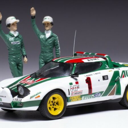 Ixo Model LANCIA STRATOS HF N.1 WINN.RALLY MONTE C.1977 W/FIG.MUNARI/MAIGA 1:43