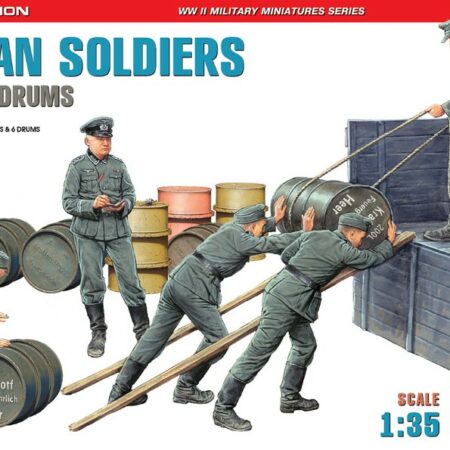 Miniart GERMAN SOLDIERS W/FUEL DRUMS SPECIAL EDITION KIT 1:35