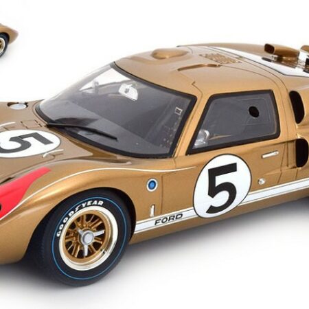 CMR Classic Model Replicars FORD GT40 MKII N.5 24 H LE MANS 1966 BUCKNUM-HUTCHERSON 1:12