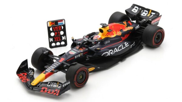 Spark Model RED BULL RB18 MAX VERSTAPPEN 2022 N.1 WINNER DUTCH GP 1:18