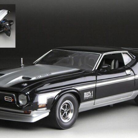 SunStar FORD MUSTANG MACH 1 1971 RAVEN BLACK 1:18