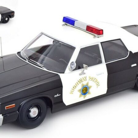 KK Scale DODGE MONACO CALIFORNIA HIGHWAY PATROL 1974 1:18