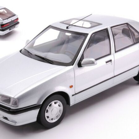 Triple 9 RENAULT 19 1994 SILVER METALLIC 1:18