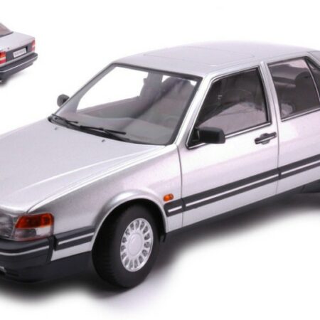 Triple 9 SAAB 9000 CD TURBO 1990 SILVER 1:18