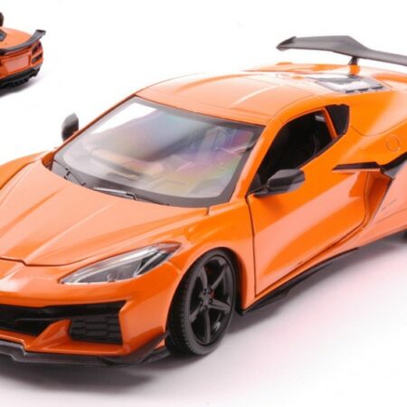 Welly CHEVROLET CORVETTE Z06 2023 ORANGE 1:24