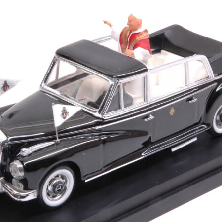 Rio MERCEDES 300 D PAPA GIOVANNI XXIII W/FIGURE 1:43