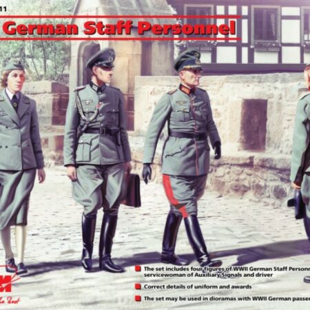 ICM WWII GERMAN STAFF PERSONNEL 4 FIGURES KIT 1:35