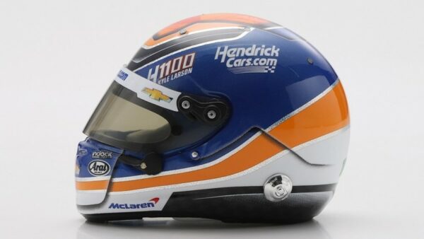 Spark Model HELMET KYLE LARSON 2024 ARROW MCLAREN H11000 ARAI 1:5