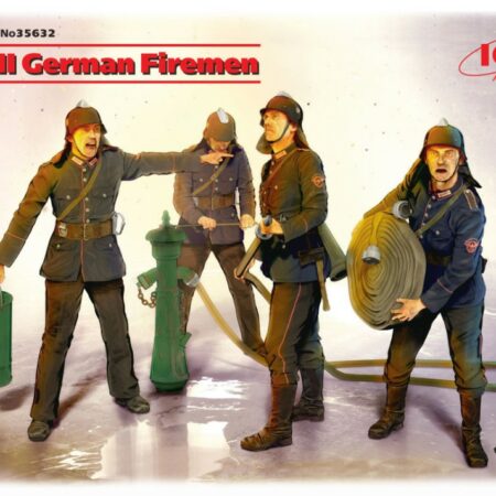 ICM WWII GERMAN FIREMEN 4 FIGURES KIT 1:35