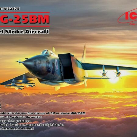 ICM MIG-25 BM SOVIET STRIKE AIRCRAFT KIT 1:72