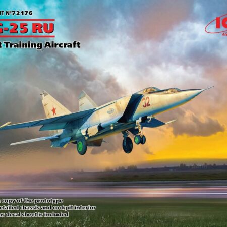 ICM MIG-25 RU SOVIET TRAINING AIRCRAFT KIT 1:72