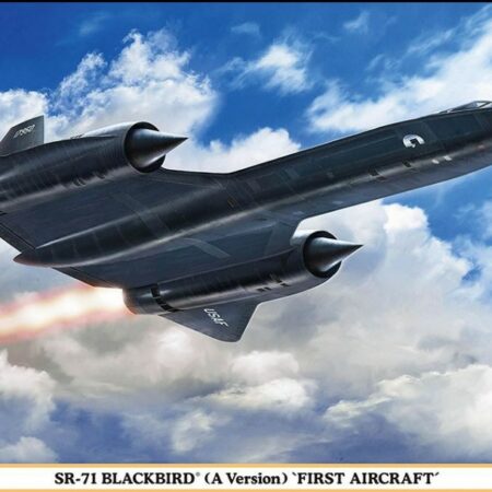 Hasegawa SR-71 BLACKBIRD FIRST AIRCRAFT KIT 1:72