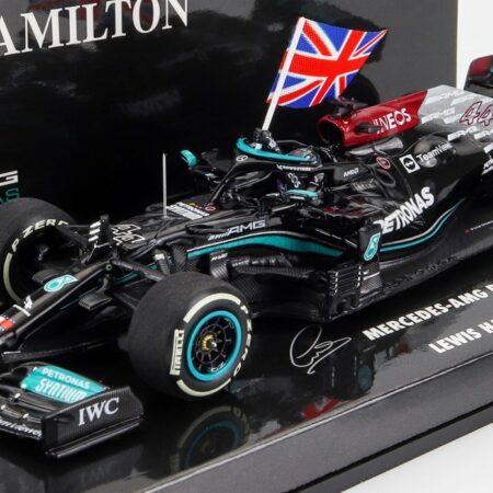 MINICHAMPS 1/43 MERCEDES GP | F1  W12 MERCEDES M12 EQ POWER+ TEAM AMG PETRONAS MOTORSPORT FORMULA ONE N 44 WINNER BRITISH SILVERSTONE GP WITH FLAG 2021 LEWIS HAMILTON | BLACK GREEN