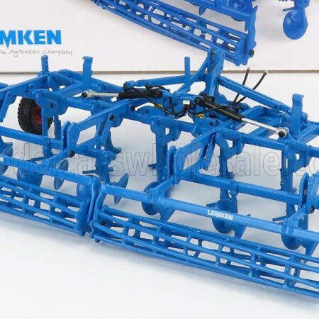 UNIVERSAL HOBBIES 1/32 LEMKEN | SMARAGD 9/600K - CULTIVATOR WITH VIBRATING TINES | BLUE