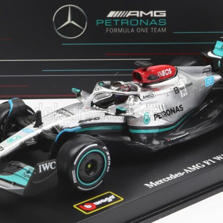 BURAGO 1/43 MERCEDES GP | F1 W13E TEAM MERCEDES-AMG PETRONAS F1 N 63 SEASON 2022 GEORGE RUSSEL - WITH HELMET AND PLASTIC SHOWCASE | SILVER GREEN