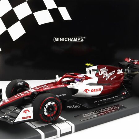 MINICHAMPS 1/18 ALFA ROMEO | F1  C42 TEAM ORLEN RACING N 24 BAHRAIN GP 2022 GUANYU ZHOU | WHITE RED MET