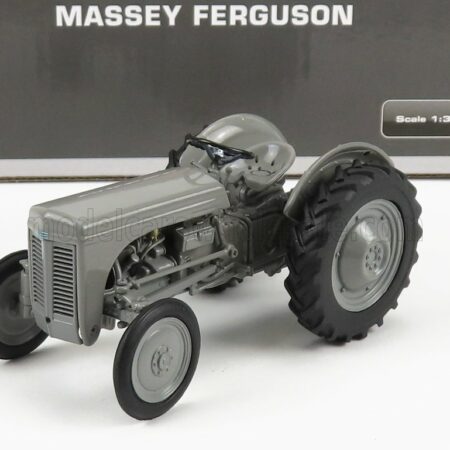 UNIVERSAL HOBBIES 1/32 FERGUSON | TEA20 TRACTOR 1949 | GREY