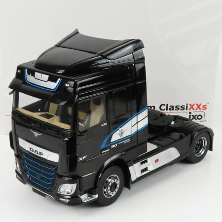 PREMIUM CLASSIXXS 1/18 DAF | XF SPACE CAB TRACTOR TRUCK 2-ASSI 2018 | BLACK WHITE