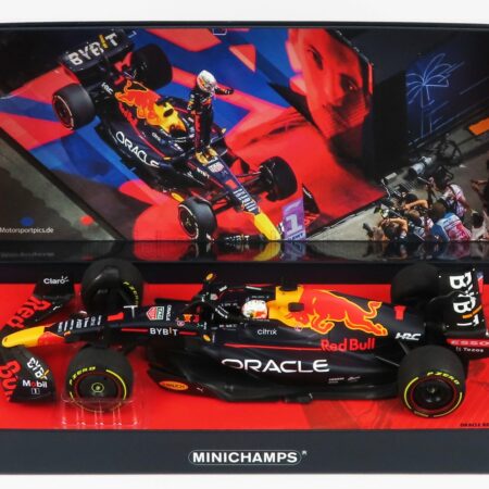 MINICHAMPS 1/18 RED BULL | F1  RB18 TEAM ORACLE RED BULL RACING N 1 WINNER SAUDI ARABIA GP WORLD CHAMPION 2022 MAX VERSTAPPEN | MATT BLUE YELLOW RED