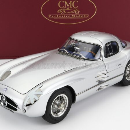 CMC 1/18 MERCEDES BENZ | 300 SLR UHLENHAUT COUPE N 15 SWEDEN GP 1955 | SILVER