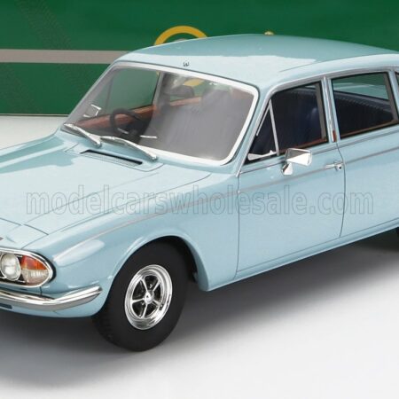 CULT-SCALE MODELS 1/18 TRIUMPH | 2500 1969 | LIGHT BLUE