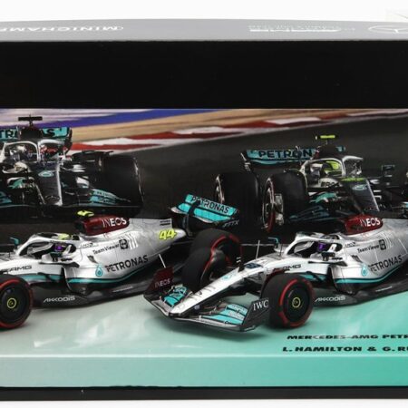 MINICHAMPS 1/43 MERCEDES GP | F1  SET 2X W13E TEAM MERCEDES-AMG PETRONAS F1 N 44 3rd BAHRAIN GP 2022 LEWIS HAMILTON + N 63 4th BAHRAIN GP 2022 GEORGE RUSSEL | SILVER GREEN