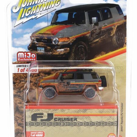 JOHNNY LIGHTNING 1/64 TOYOTA | FJ CRUISER 2007 | GREY