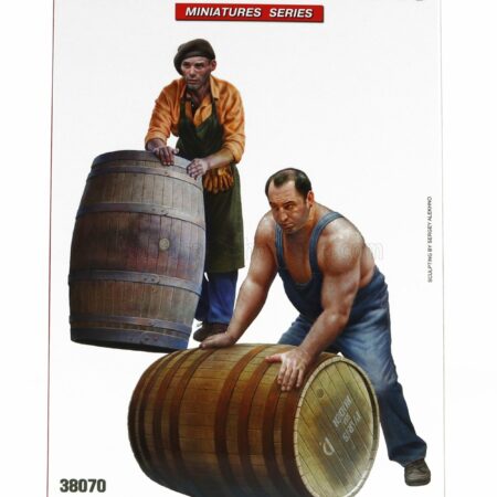 MINIART 1/35 FIGURES | MEN WITH WOODEN BARRELS | /