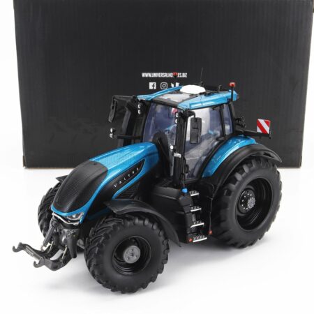 UNIVERSAL HOBBIES 1/32 VALTRA | S416 TRACTOR 2022 | TURQUOISE BLACK