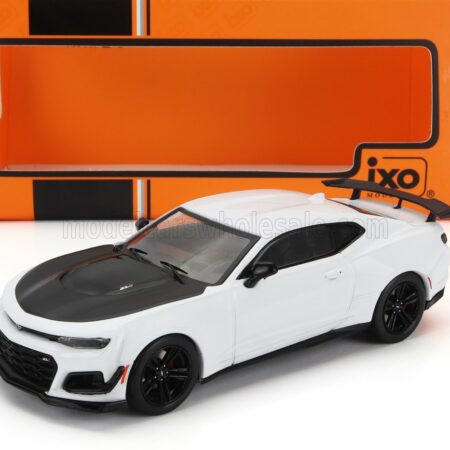 IXO-MODELS 1/43 CHEVROLET | CAMARO ZL1 1LE COUPE 2019 | WHITE BLACK