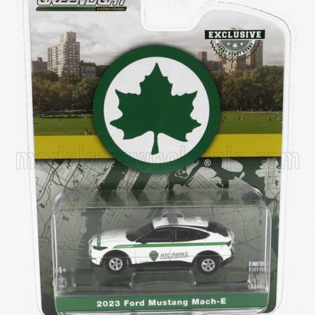 GREENLIGHT 1/64 FORD USA | MUSTANG MACH-E NYCD OF PARKS 2023 | WHITE GREEN