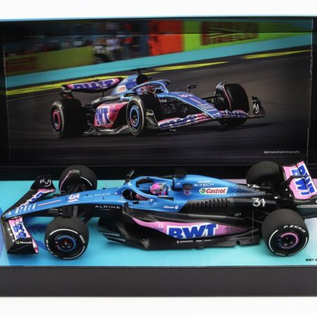 MINICHAMPS 1/18 ALPINE | F1  A523 TEAM BWT ALPINE N 31 9th MIAMI GP WITH PIT BOARD 2023 ESTEBAN OCON | BLUE BLACK PINK