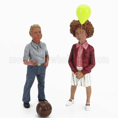 LE MANS MINIATURES 1/18 FIGURES | SET 2X BAMBINI CON PALLONCINI - CHILDREN WITH BALLOON TESSA & NILS | VARIOUS