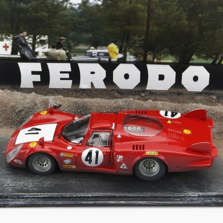 BEST-MODEL 1/43 ALFA ROMEO | DIORAMA - 33/2 LONG TAIL TEAM AUTODELTA N 41 24h LE MANS 1968 NINO VACCARELLA | RED WHITE